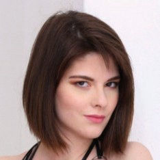 Sara Belle